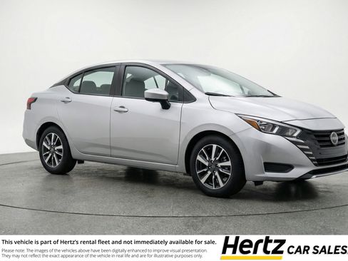 Used 2025 Nissan Versa SV FWD image 1