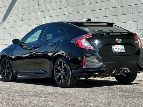 Used 2018 Honda Civic Sport Touring image 6