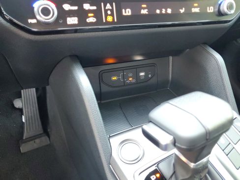 New 2026 Kia Sportage SX FWD image 13