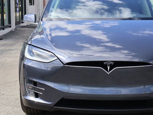 Used 2017 Tesla Model X P100D image 13