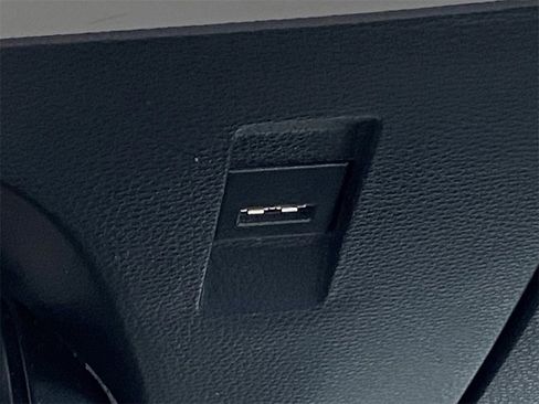 Certified 2022 Toyota Corolla LE image 31