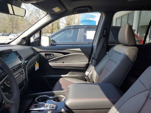 New 2026 Honda Ridgeline Black Edition image 13