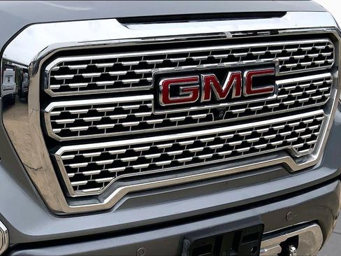 Certified 2021 GMC Sierra 1500 Denali w/ Denali Ultimate Package AWD/4WD image 29