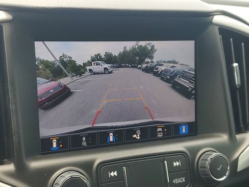 Used 2023 GMC Terrain SLT w/ Infotainment Package II FWD image 26