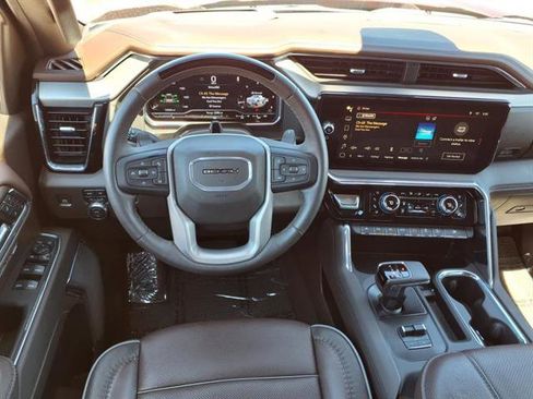 Used 2024 GMC Sierra 1500 Denali image 13