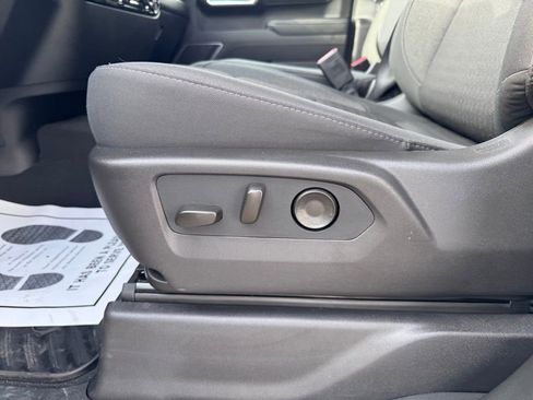 Used 2026 Chevrolet Silverado 1500 LT image 11