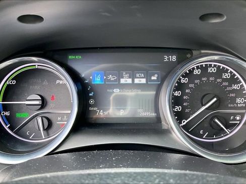 Used 2020 Toyota Camry XLE w/ Carpet Mat Package FWD image 21