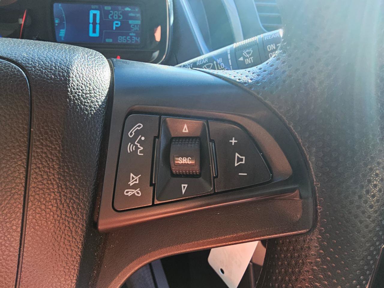 Used 2016 Chevrolet Trax LT w/ LT Sun and Sound Package AWD/4WD image 32