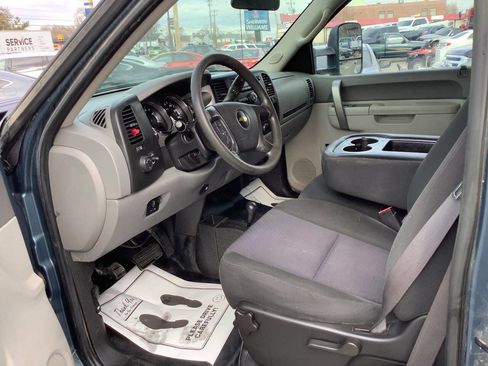 Used 2011 Chevrolet Silverado 2500 W/T image 28