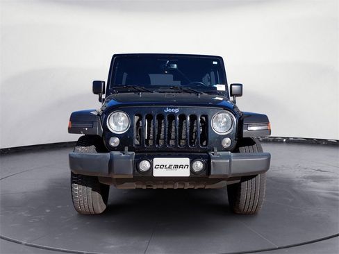 Used 2018 Jeep Wrangler Unlimited Sahara image 8