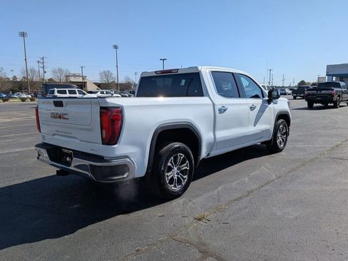 Used 2025 GMC Sierra 1500 SLT image 3