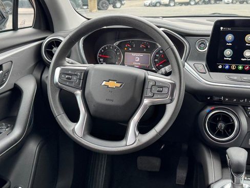 Used 2024 Chevrolet Blazer LT w/ Convenience Package image 12