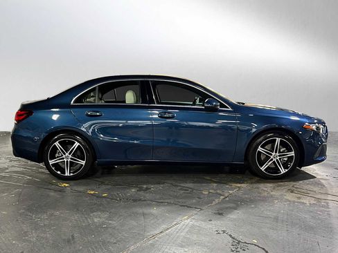 Used 2021 Mercedes-Benz A 220 A 220 image 2