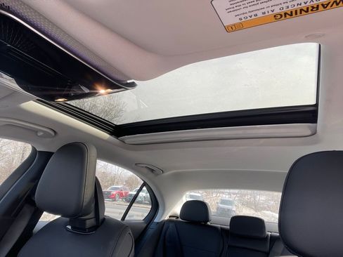 Used 2025 Mercedes-Benz C 300 4MATIC Sedan image 21