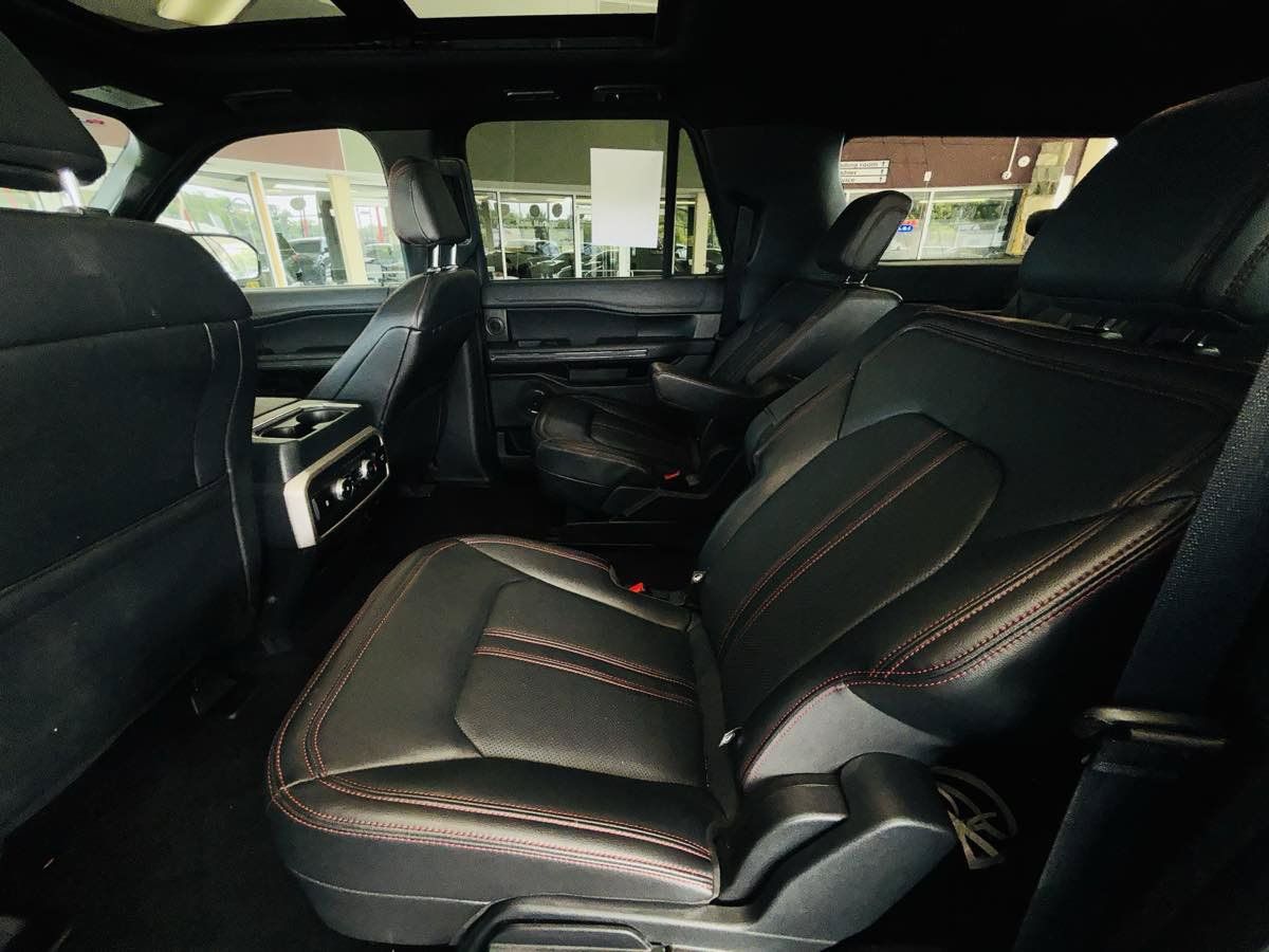Used 2024 Ford Expedition Max Limited AWD/4WD image 34