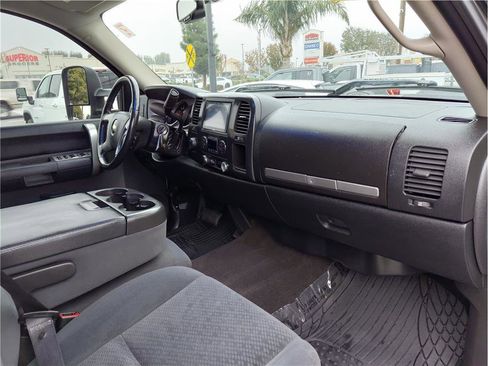 Used 2008 Chevrolet Silverado 2500 LT w/ 1LT Convenience Package image 12