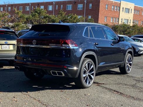 Certified 2025 Volkswagen Atlas Cross Sport SEL Premium R-Line image 3