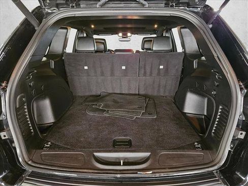 Used 2021 Jeep Grand Cherokee Limited image 6