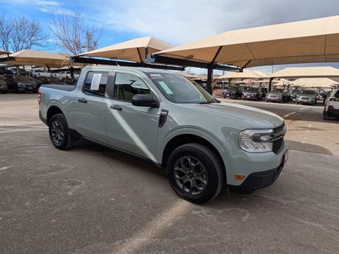 Used 2023 Ford Maverick XLT image 3