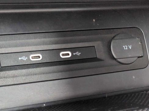 Used 2021 Volkswagen Atlas Cross Sport SEL Premium R-Line image 34