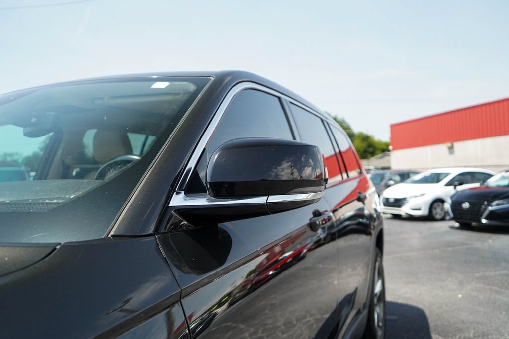 Used 2021 Jeep Grand Cherokee L Limited RWD image 25