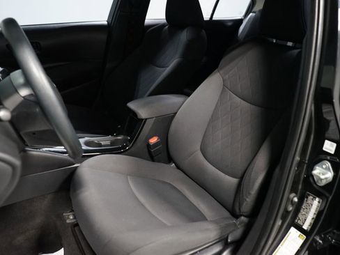 Used 2022 Toyota Corolla LE image 23