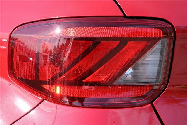Used 2022 Hyundai Venue SEL FWD image 11