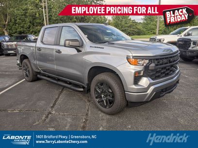 New 2026 Chevrolet Silverado 1500 Custom w/ Turbomax Blackout Package