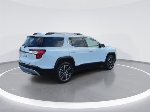 Used 2022 GMC Acadia SLT w/ Preferred Package image 8