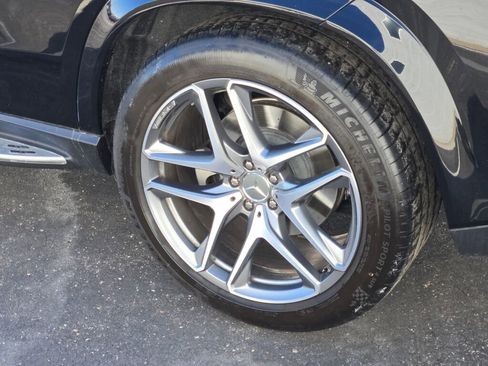 Used 2025 Mercedes-Benz GLE 53 AMG 4MATIC image 14