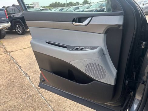Used 2024 Hyundai Palisade SEL FWD image 18
