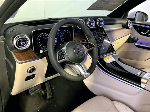 New 2026 Mercedes-Benz GLC 300 4MATIC image 9