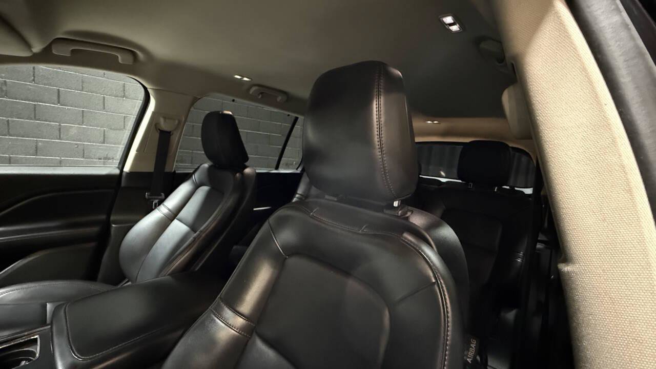Used 2021 Lincoln Aviator AWD image 74