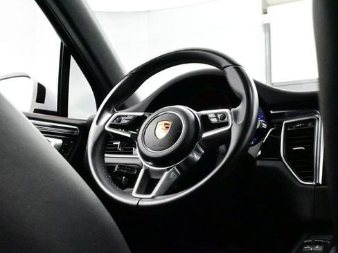 Certified 2018 Porsche Macan GTS AWD/4WD image 20