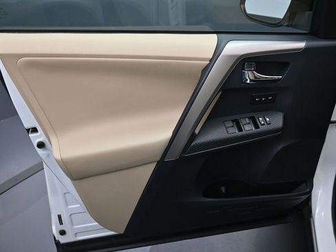 Used 2013 Toyota RAV4 Limited image 11