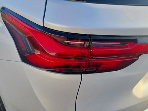 Used 2022 Chevrolet Traverse High Country w/ LPO, Floor Liner Package image 20