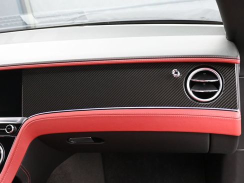Certified 2022 Bentley Continental GT AWD/4WD image 31