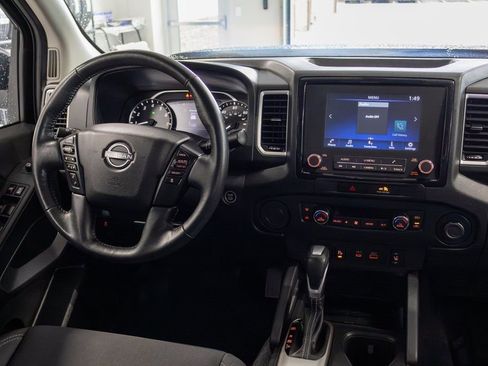 Used 2023 Nissan Frontier SV w/ SV Convenience Package image 11