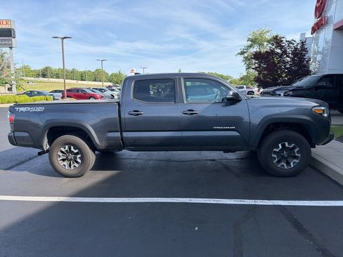 Used 2021 Toyota Tacoma TRD Off-Road w/ Technology Package AWD/4WD image 1