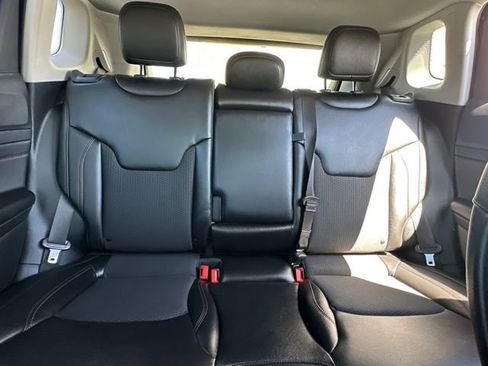 Used 2022 Jeep Compass Trailhawk image 35