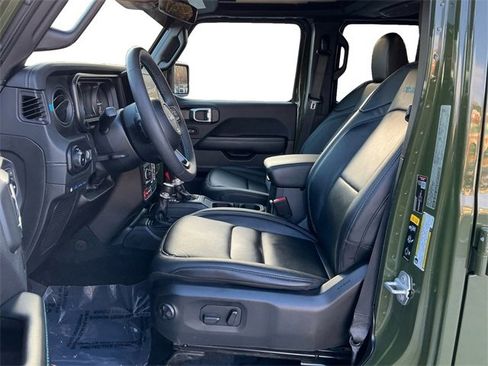Used 2024 Jeep Wrangler Unlimited Rubicon 4xe image 10