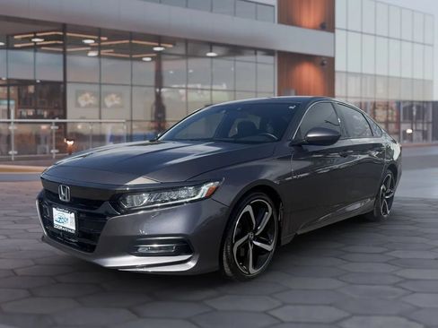 Used 2018 Honda Accord Sport image 4