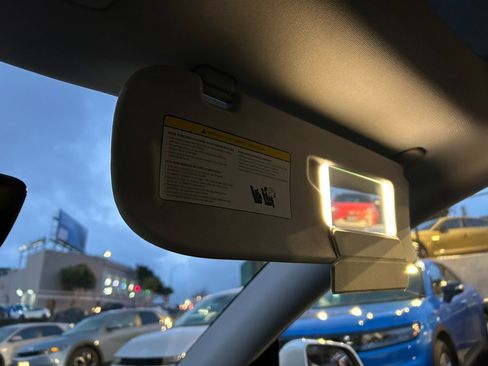 Used 2021 Tesla Model Y Long Range image 15