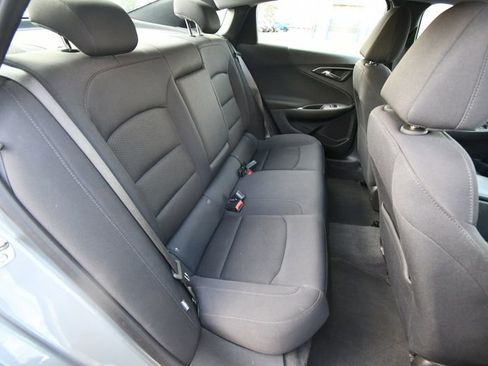 Used 2025 Chevrolet Malibu LT FWD image 18