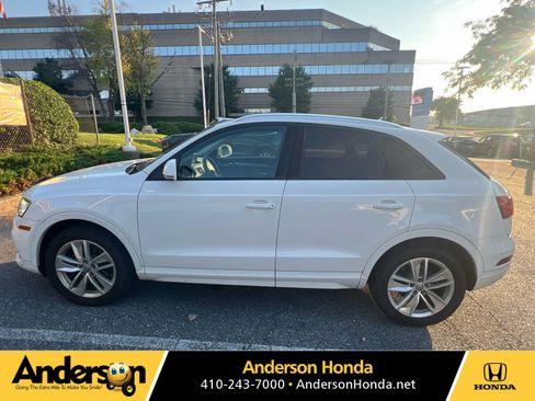 Used 2017 Audi Q3 2.0T Premium AWD/4WD image 1