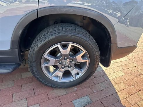 Used 2023 Honda Passport TrailSport image 6