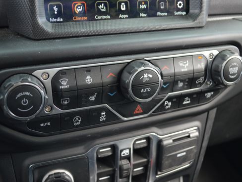 Used 2021 Jeep Gladiator Mojave AWD/4WD image 22
