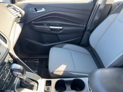 Used 2017 Ford C-MAX SE image 13