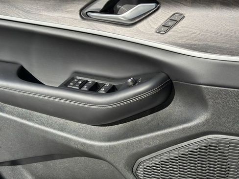 New 2025 Jeep Grand Cherokee L Limited AWD/4WD image 29
