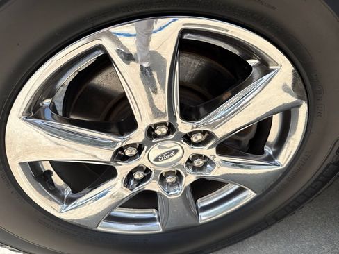 Used 2020 Ford F150 XLT w/ Equipment Group 302A Luxury AWD/4WD image 35